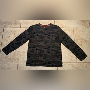 Old Navy Camouflage Long-Sleeve Tee
